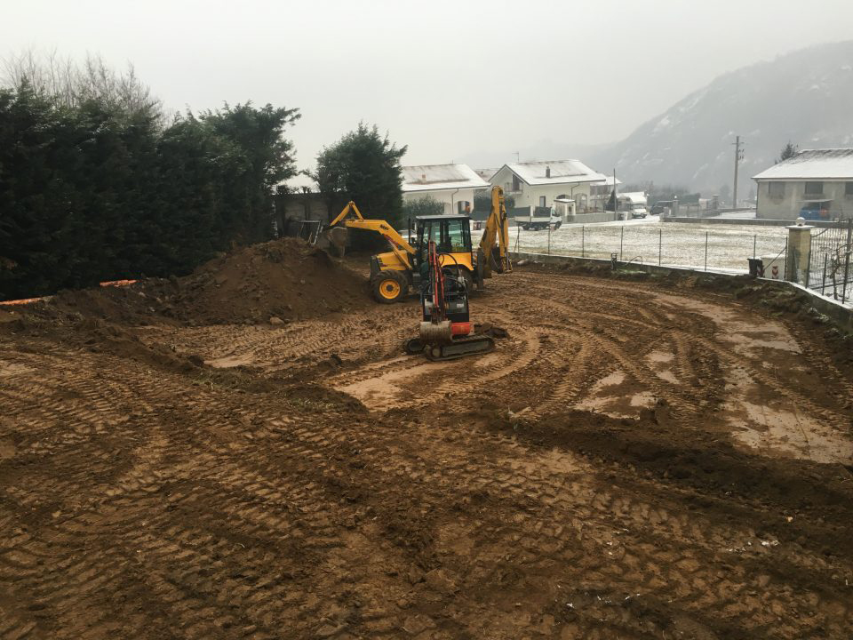 Realizzazione piazzale e scogliera in pietra di Luserna